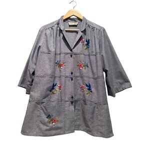 Helen Cerda Vintage Hummingbird Hand Embroidered Mexico Chambray Button Up Shirt